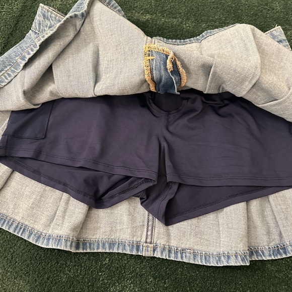 Hollister Denim Mini Skirt in Light Blue - Picture 3 of 4